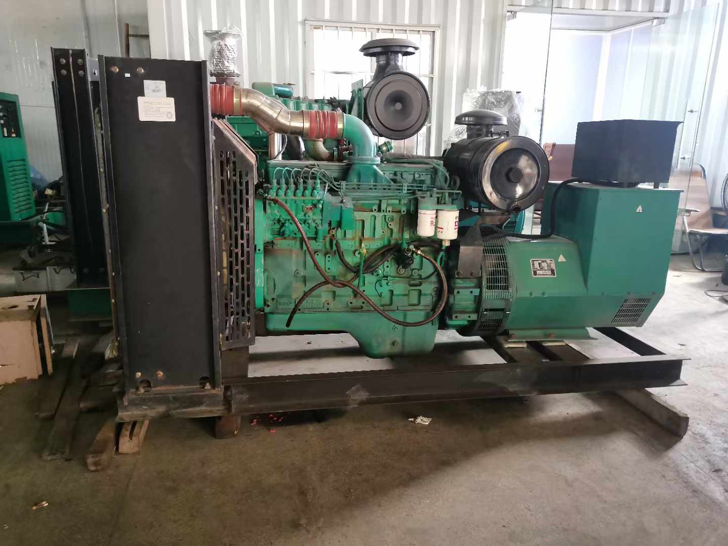 林周发电机租赁如何确定电缆的承载电流是否在安全范围内？