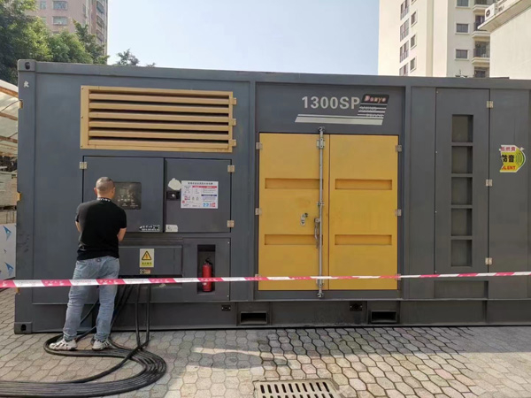 林周如何根据实际需求选择合适电压和功率的柴油发电机组？