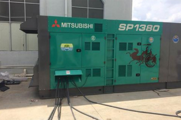 林周为什么有些柴油发电机组的输出电压可以调节？